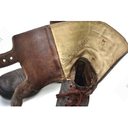 Combat boots, size  9½ C