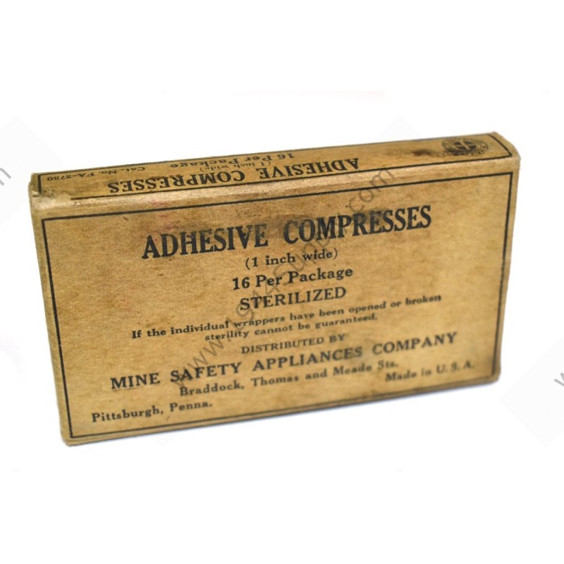 Compresses adhésives
