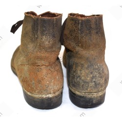 Service shoes of turned leather