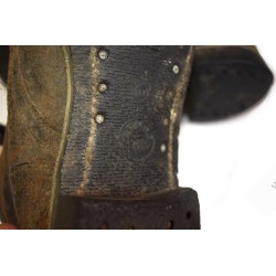 Service shoes of turned leather