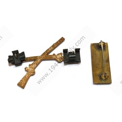 Officer's crossed rifles & 2nd Lieutenant insignia set