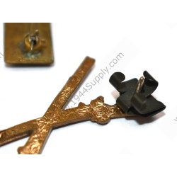 Officer's crossed rifles & 2nd Lieutenant insignia set