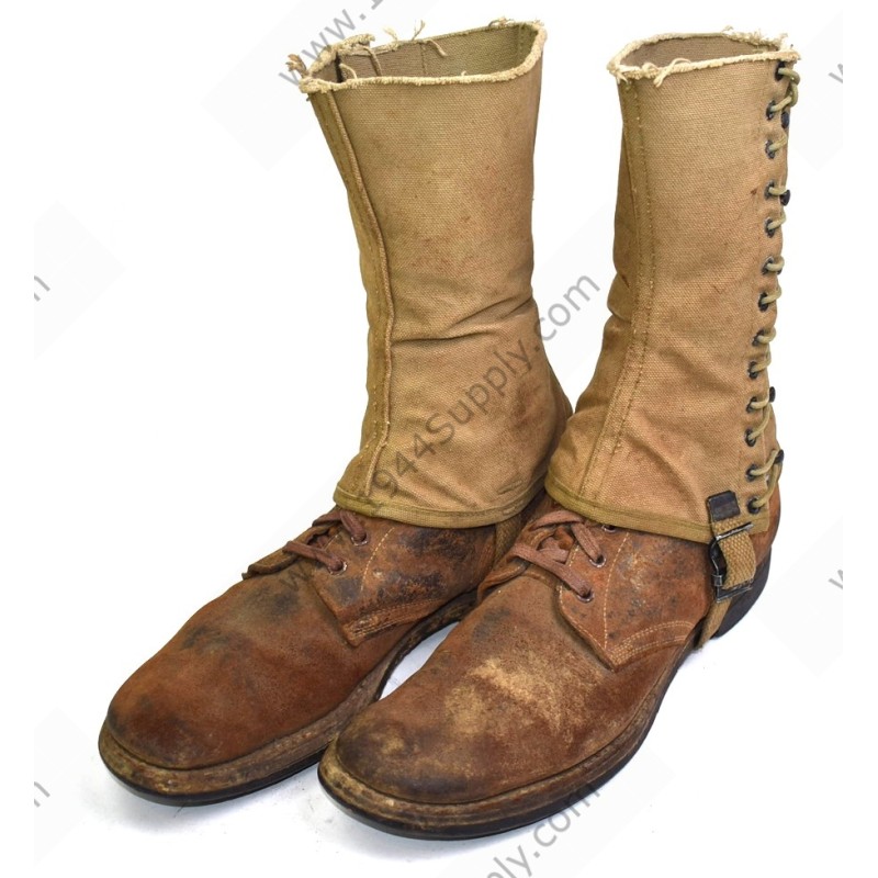 Service shoes of turned leather