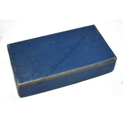 Air Medal in box