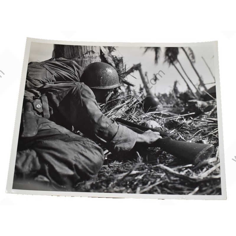 Photo of GI ready to attack on Wakde Island