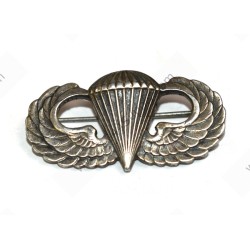 Jump wings, Robbins