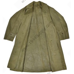 Raincoat - D  - 1