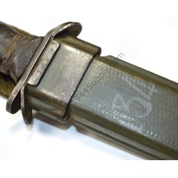 Couteau de combat M-3 dans fourreau M-8