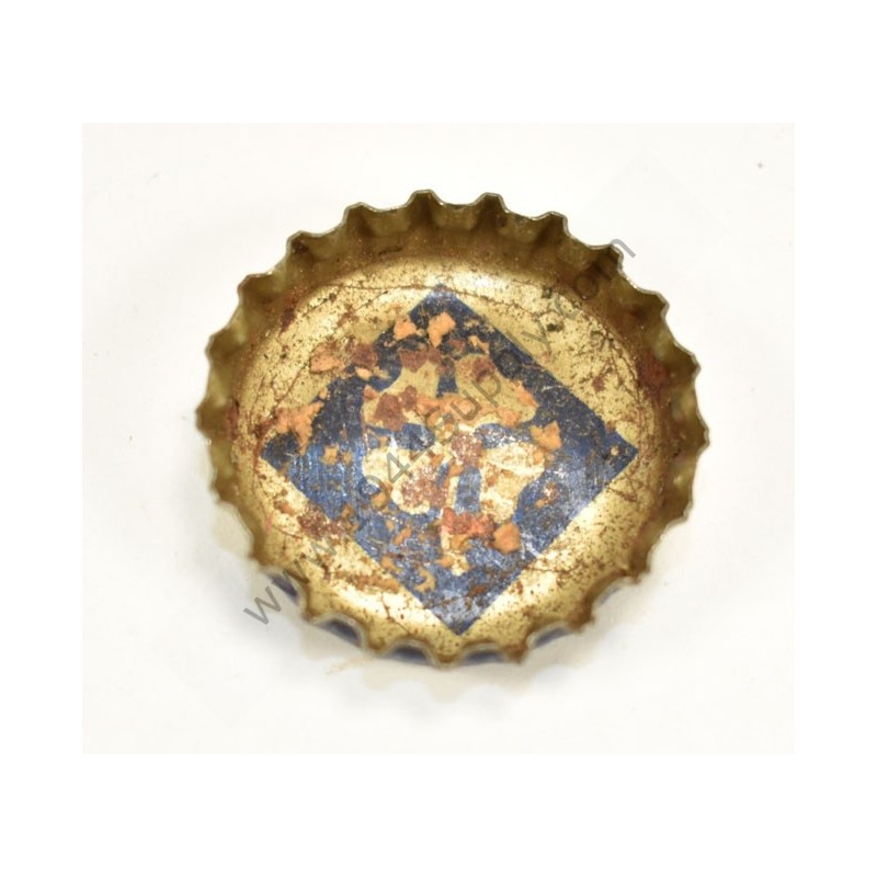 Pepsi-Cola bottle cap with 4th Army insignia  - 2