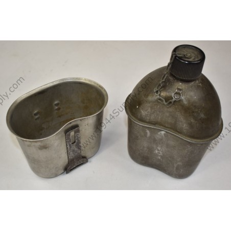 Canteen and cup  - 1