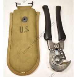 Wire cutter in pouch  - 1