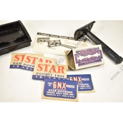 STAR razor in plastic case  - 3