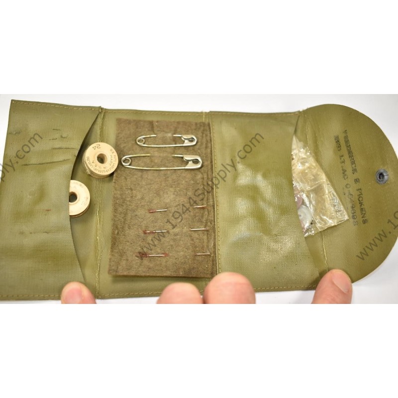  Sewing Kit With Buttons
